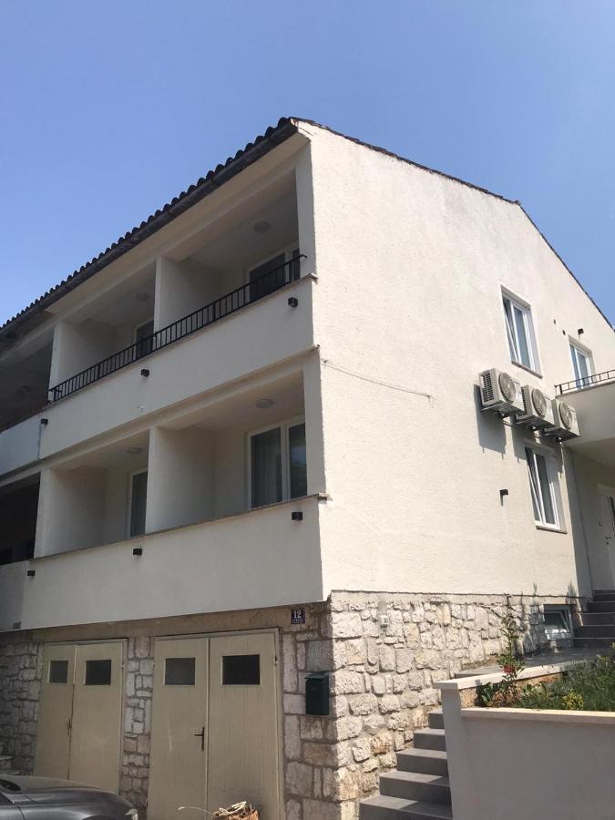 Nadija Apartmani Пореч Екстериор снимка